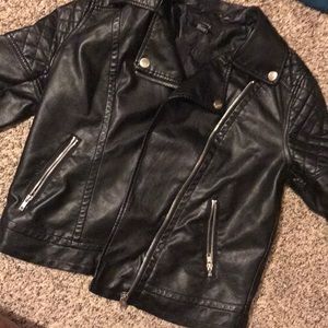 LEATHER f21 jacket! Worn few times looks new!
